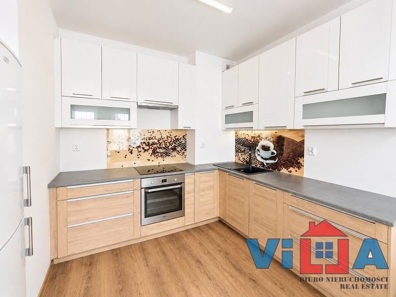 2-pokojowe mieszkanie w centrum, balkon, piwnica — zdjęcie 1