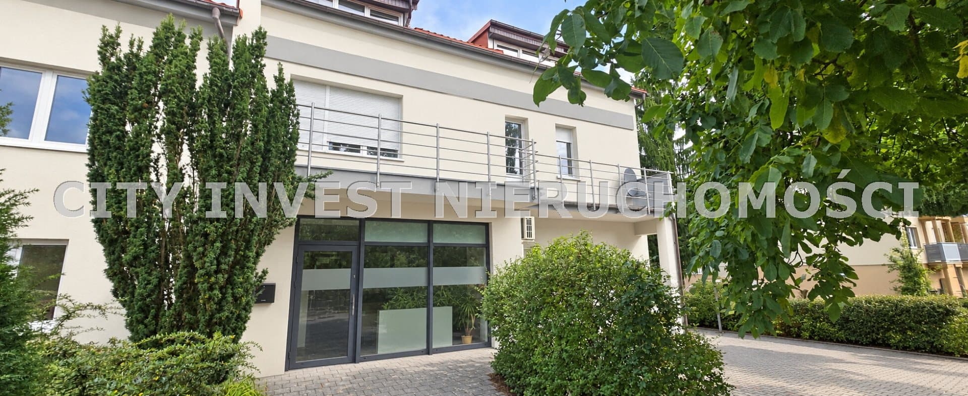 Dom 370 m² | osiedle malarzy | — zdjęcie 1