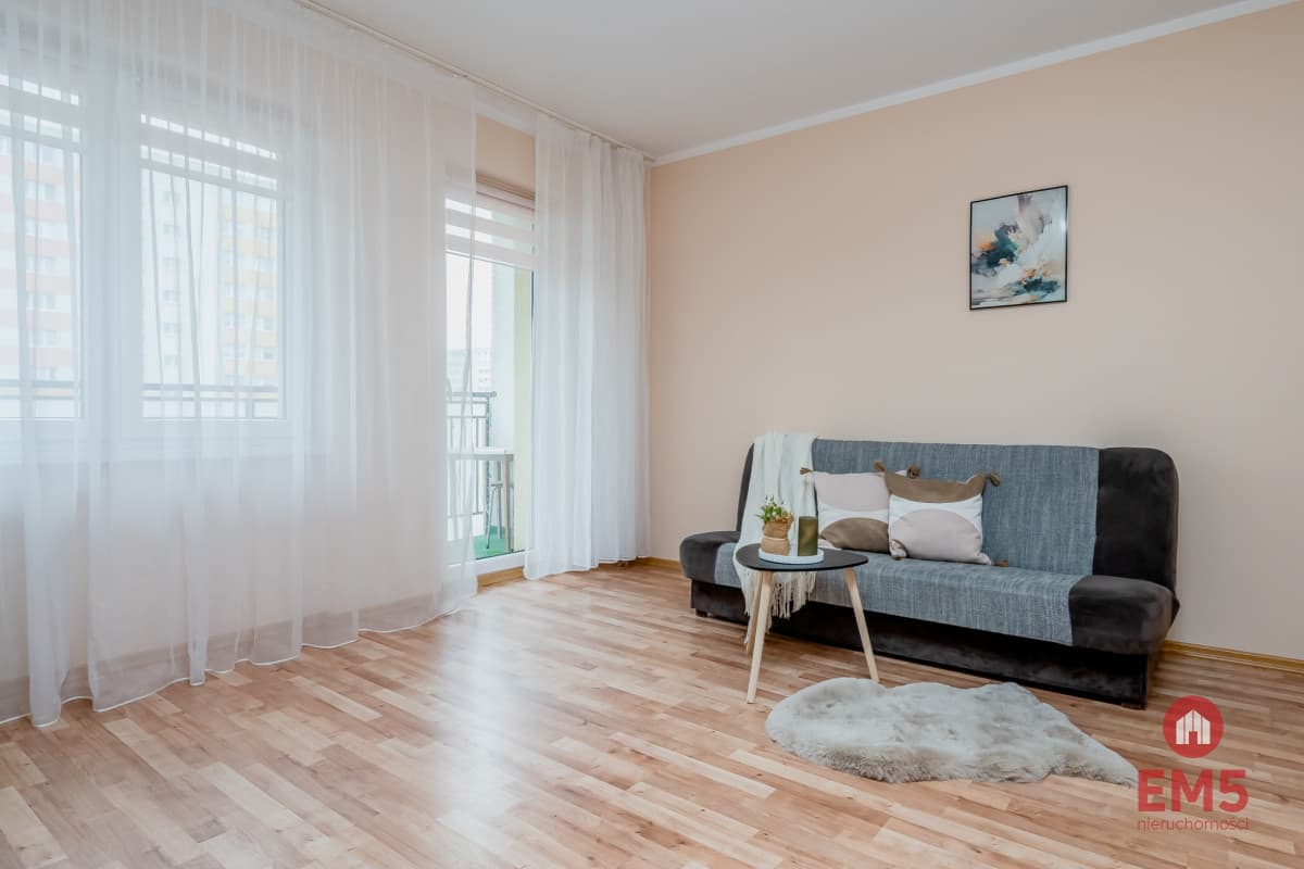 Gotowe do wejścia, 3 pokoje, os. piaski — zdjęcie 1