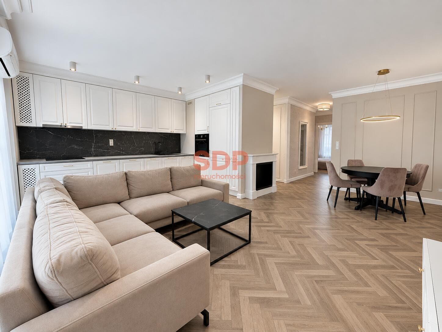 Stylowy apartament w doskonałej lokalizacji — zdjęcie 1