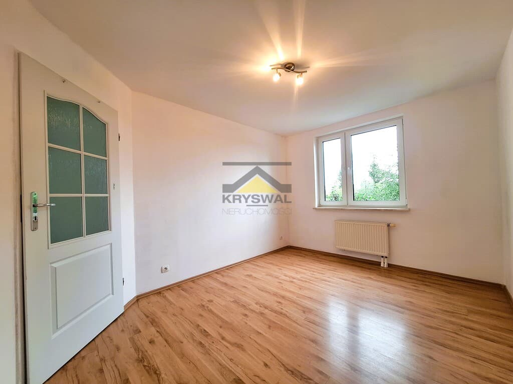 2 pokoje, wysoki parter z balkonem, os. manhattan — zdjęcie 1