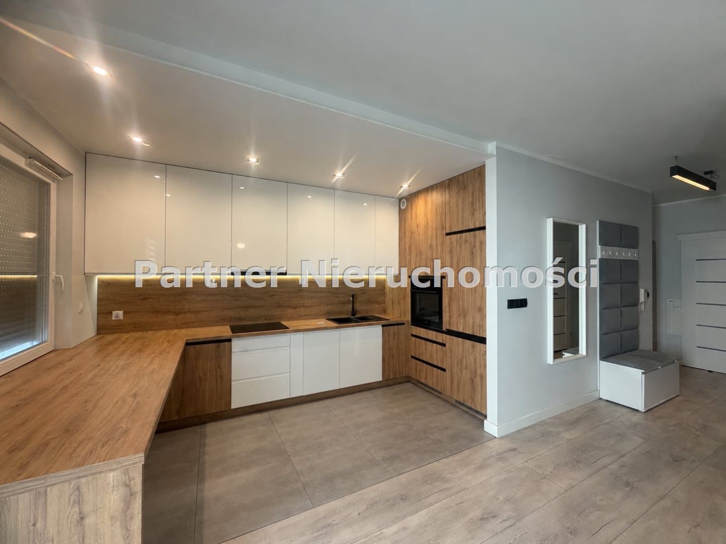 Komfortowy apartament!!!! garaż!!! winda !!! — zdjęcie 1
