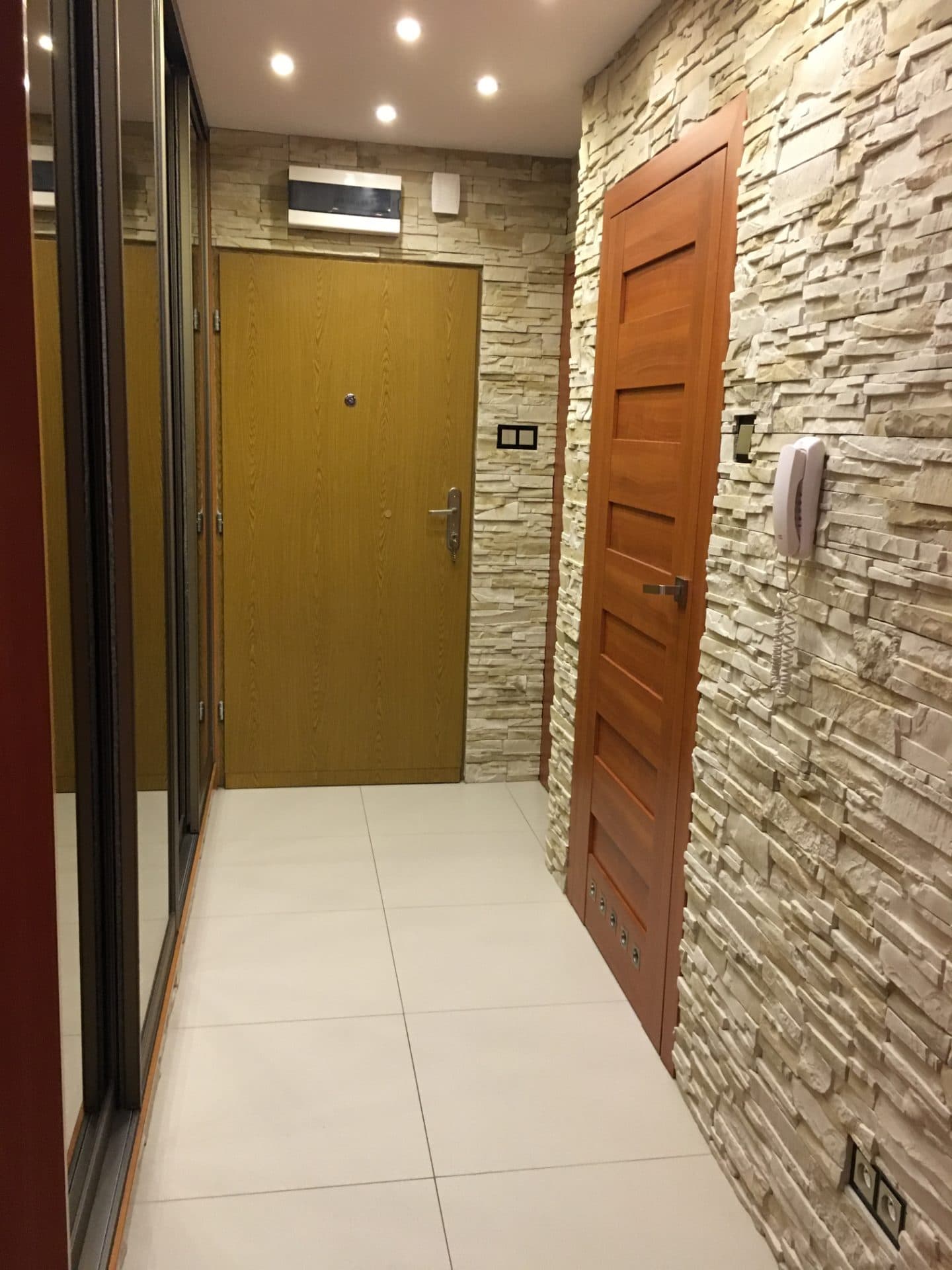 Mieszkanie przy Galeria Mokotów na Sprzedaż — zdjęcie 1