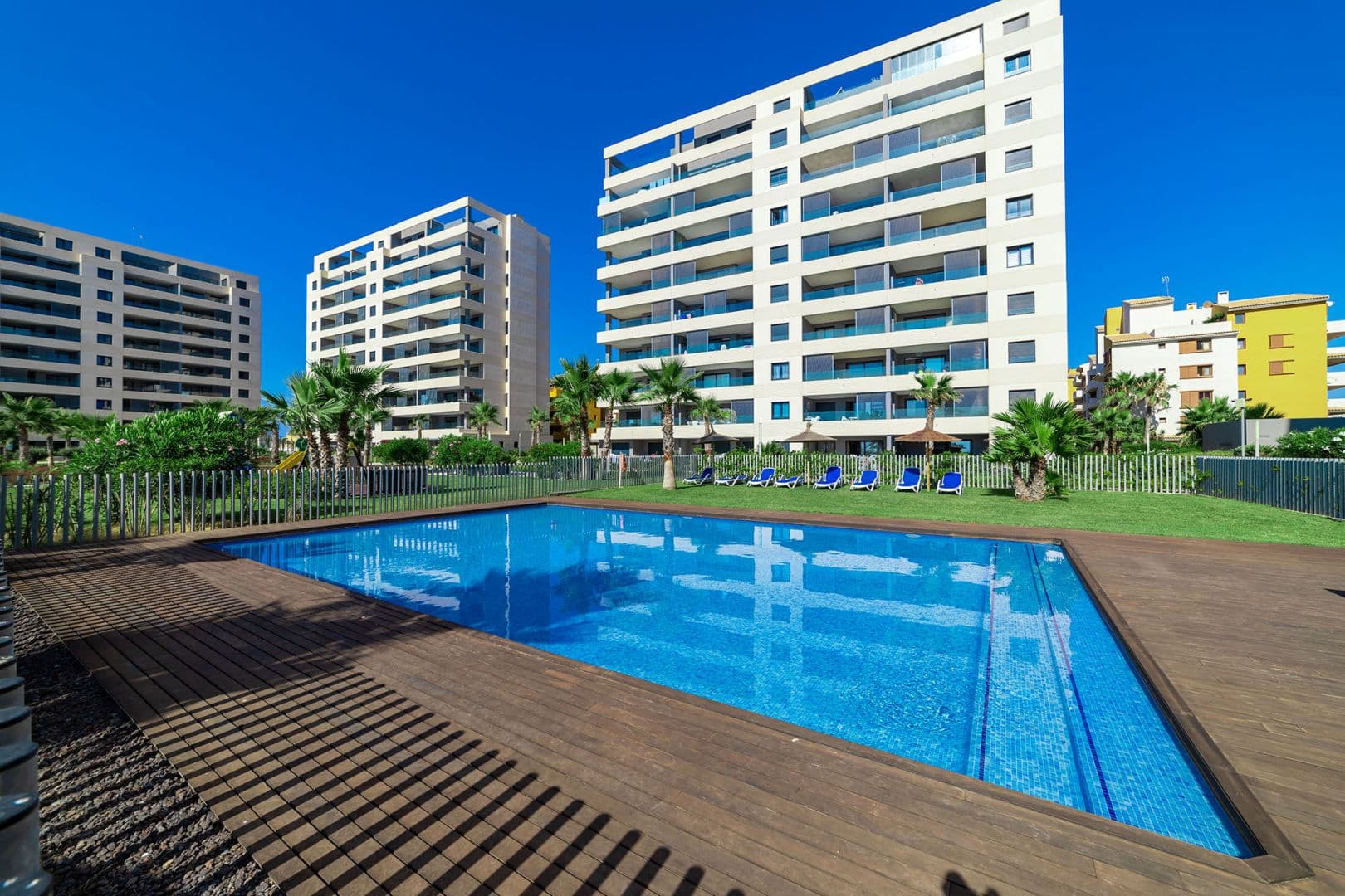 Apartamenty w Dehesa de Campoamor - 20147494 — zdjęcie 1