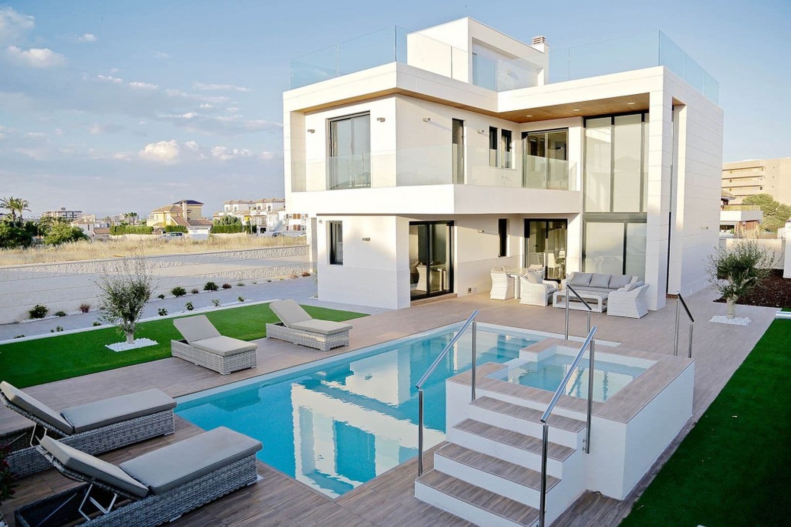 Wille w Dehesa de Campoamor - 31924446 — zdjęcie 1